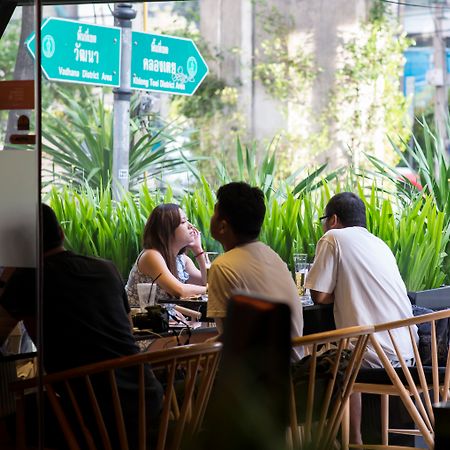 Sukhumvit Suites Hotel Bangkok Exterior foto