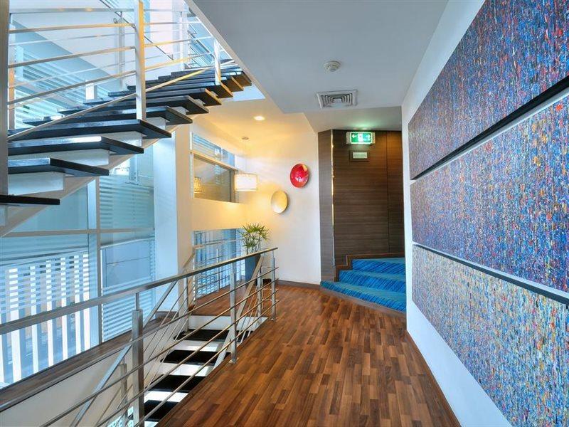 Sukhumvit Suites Hotel Bangkok Exterior foto