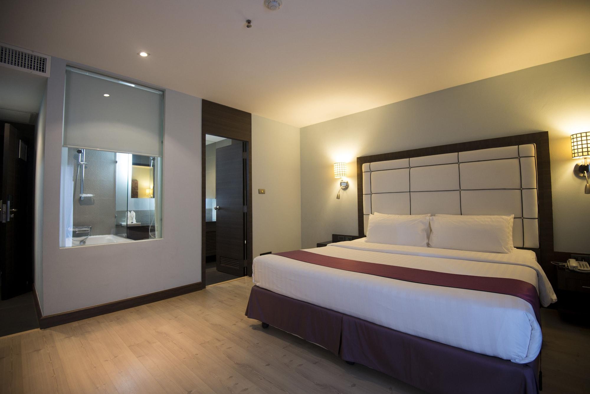 Sukhumvit Suites Hotel Bangkok Exterior foto