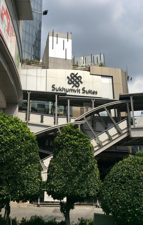Sukhumvit Suites Hotel Bangkok Exterior foto